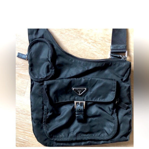 Prada Milano Testudo Crossbody - Picture 1 of 5